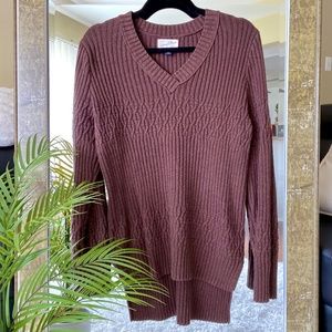 Universal Thread Long Sleeve V Neck Knit Sweater